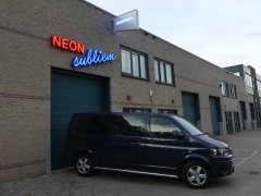 Neon Subliem 7