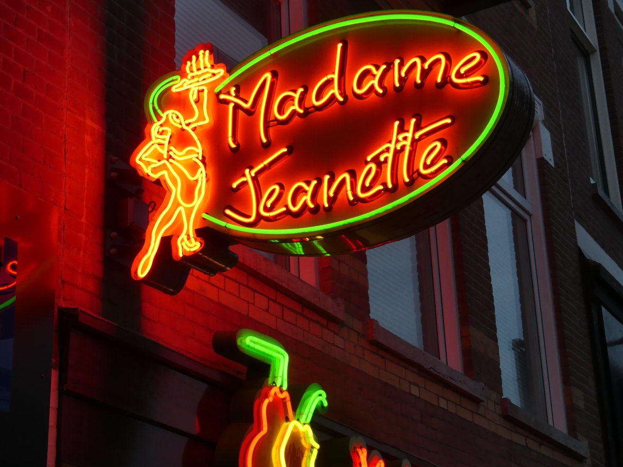 Madame Jeanette 9